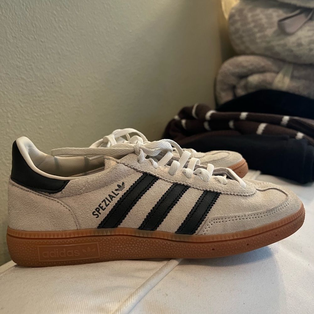 Adidas Handball Spezial Women’s Sneakers